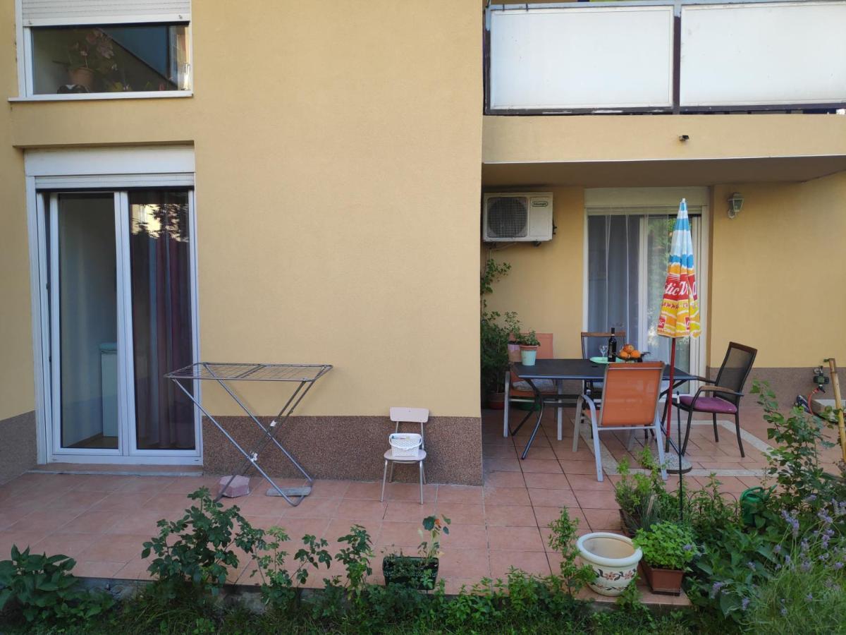 Spacious With Big Garden Near Appartement Split